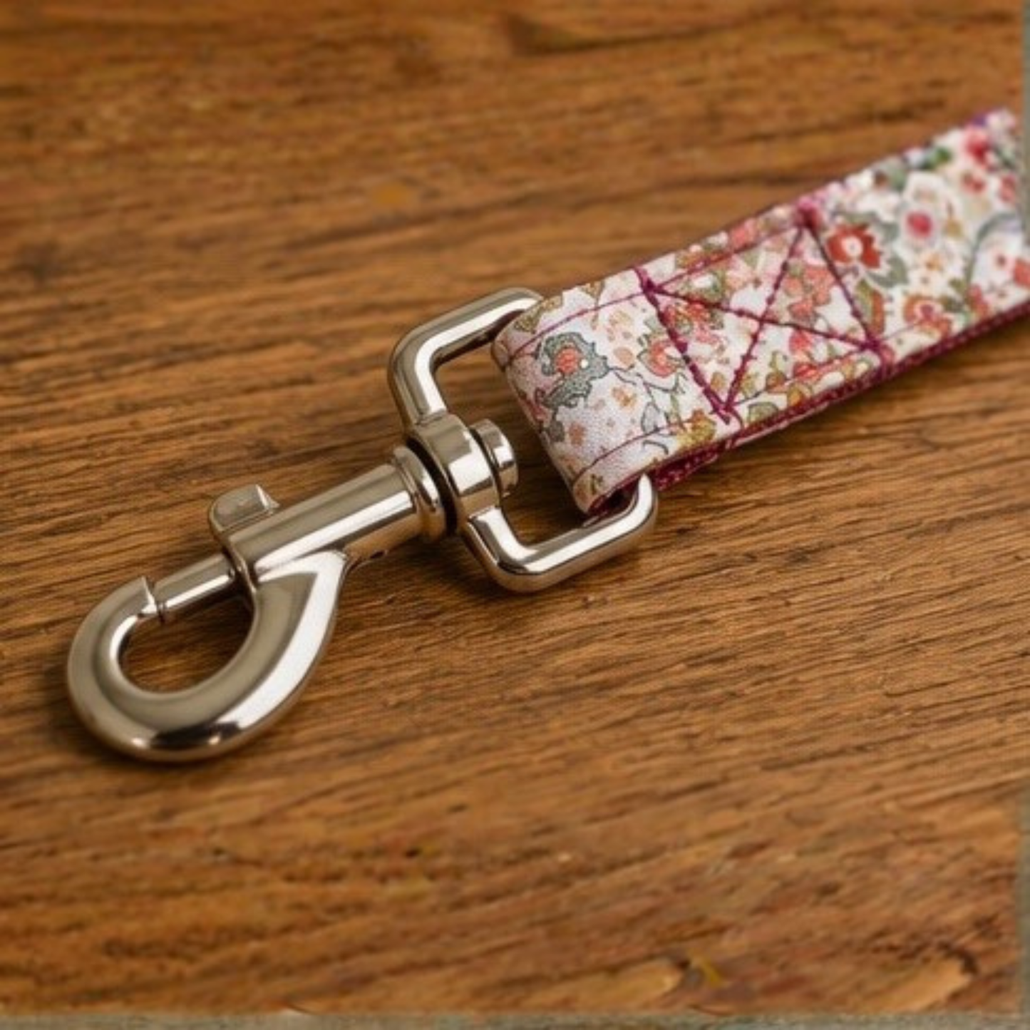 Red Paisley Dog Collar & Lead Set