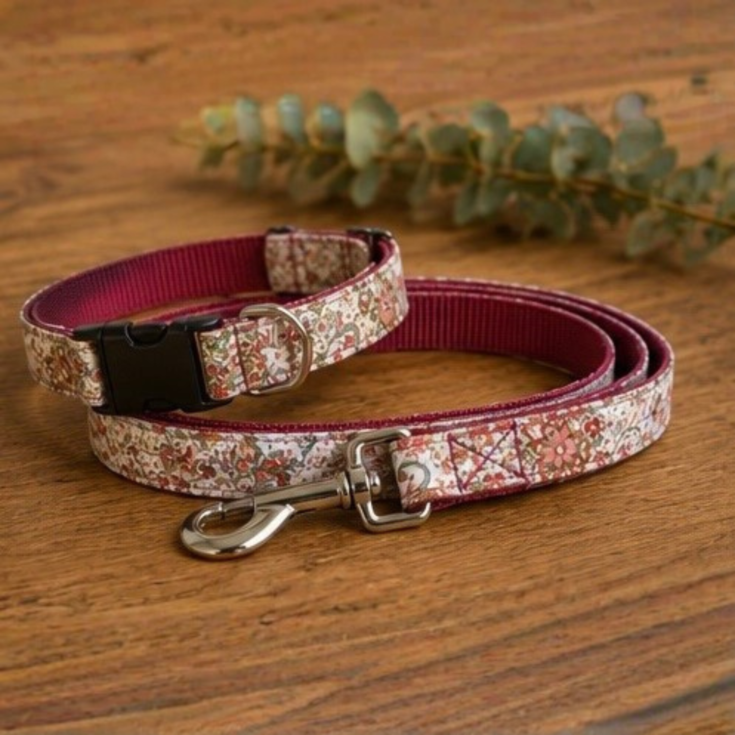 Red Paisley Dog Collar & Lead Set